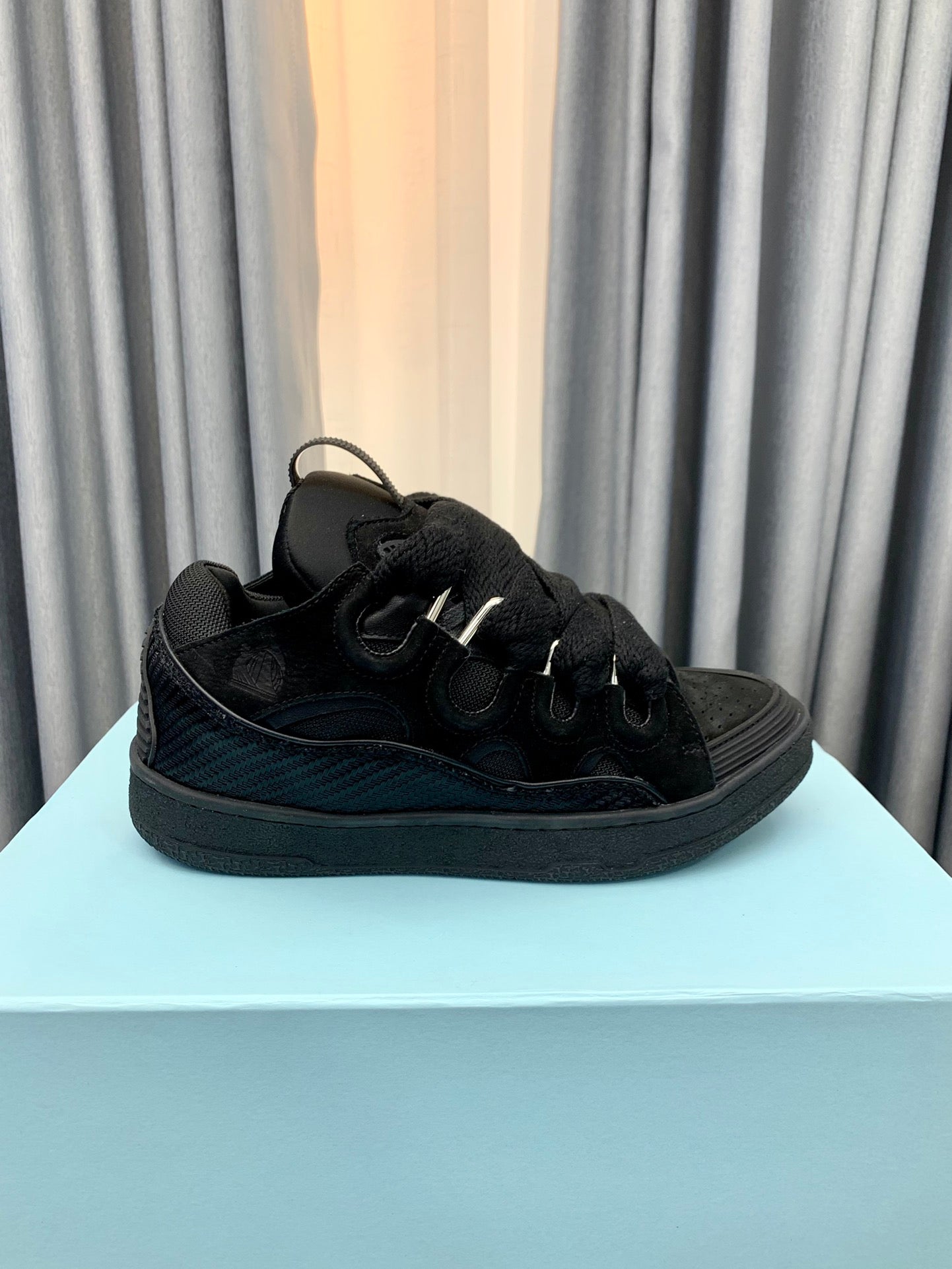 Lanvins curb sneakers black