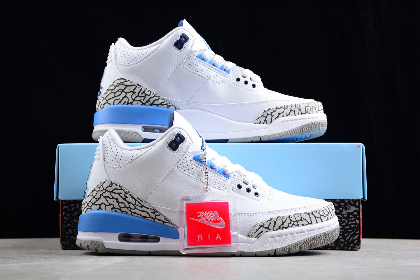 JORDAN 3 RETRO 'UNC'