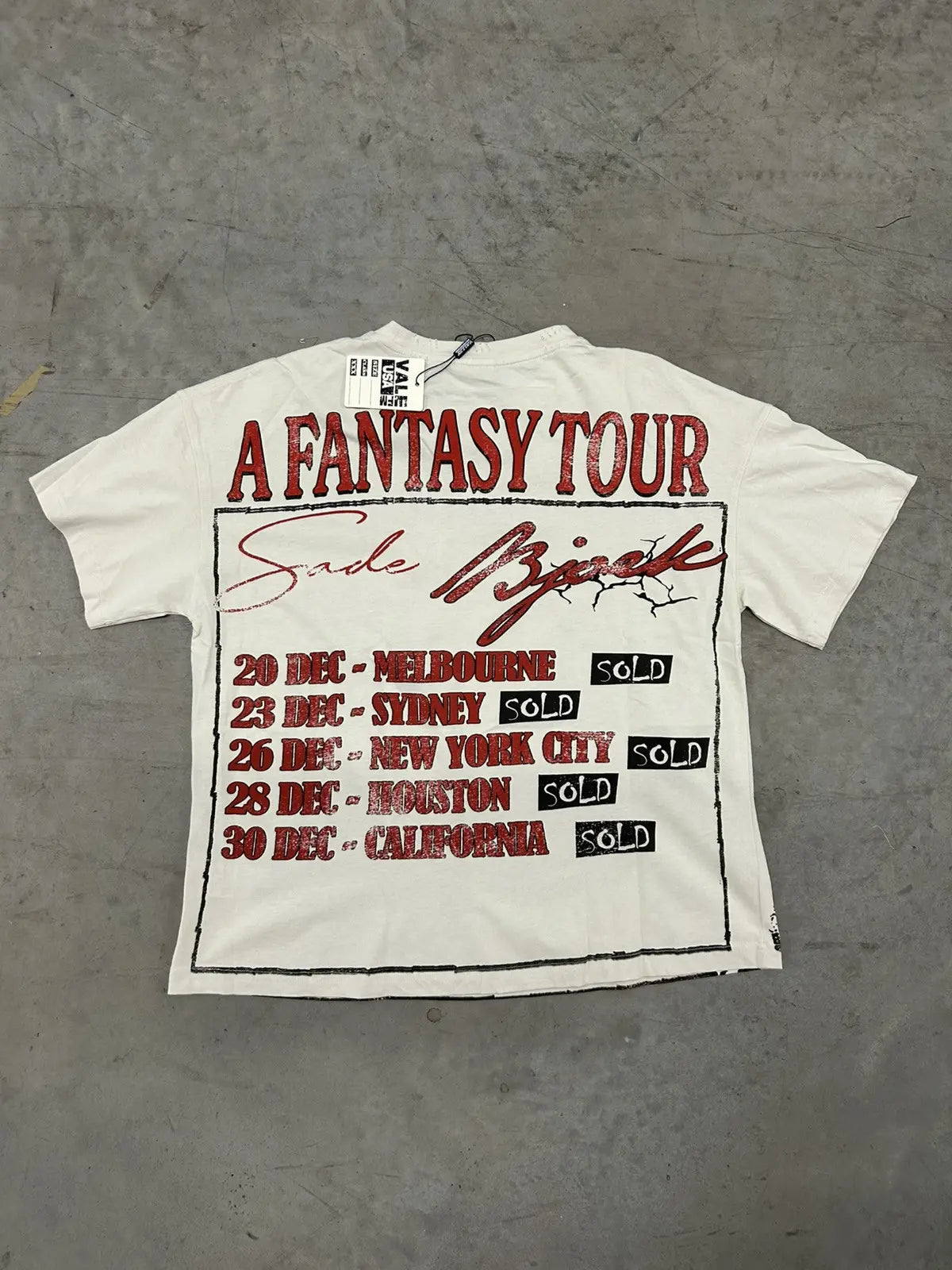 Vale Forever Valley Dreams Cream Fantasy Tour Tee