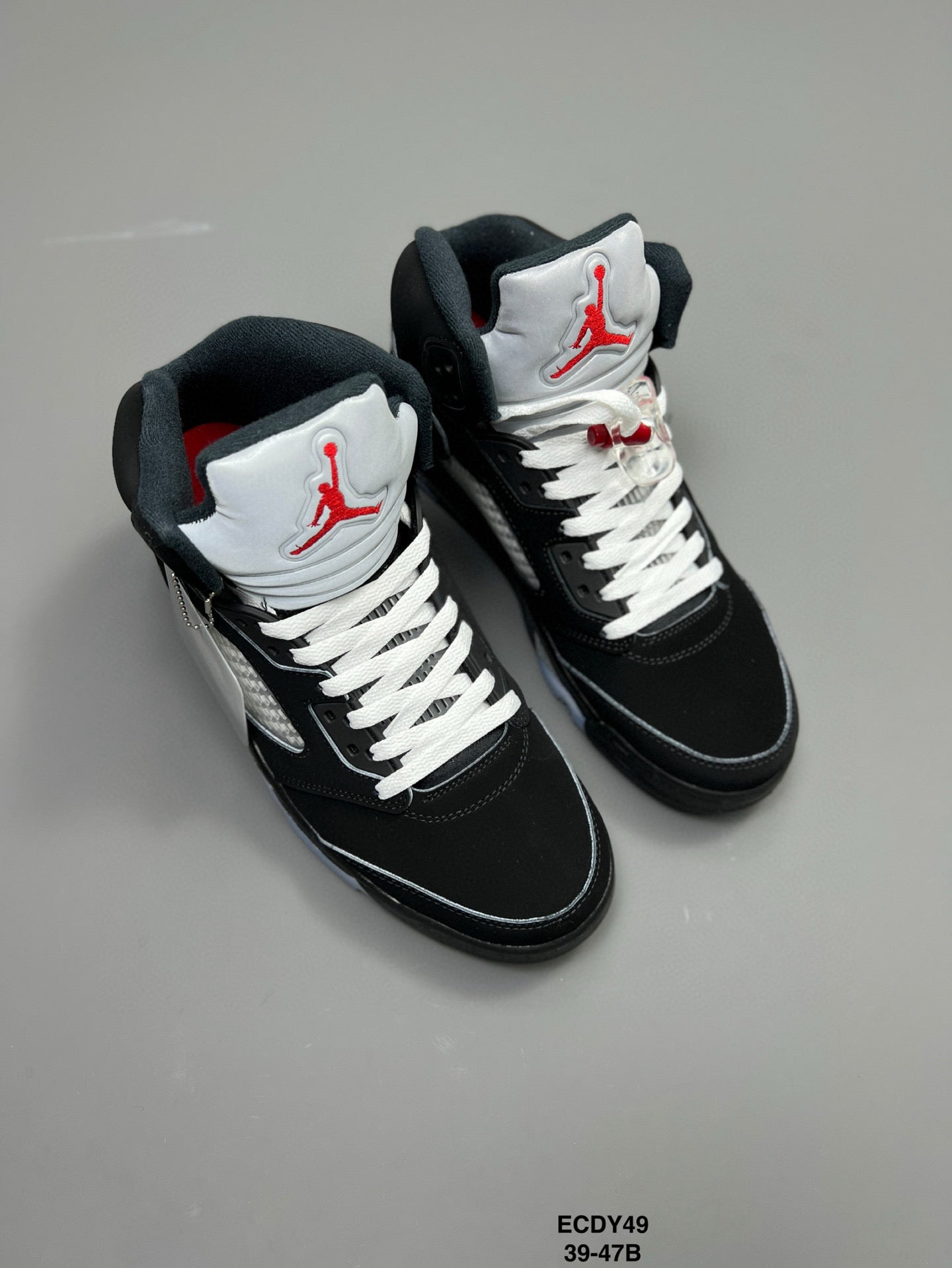 Air Jordan 5 Retro OG "Black Metallic Reimagined