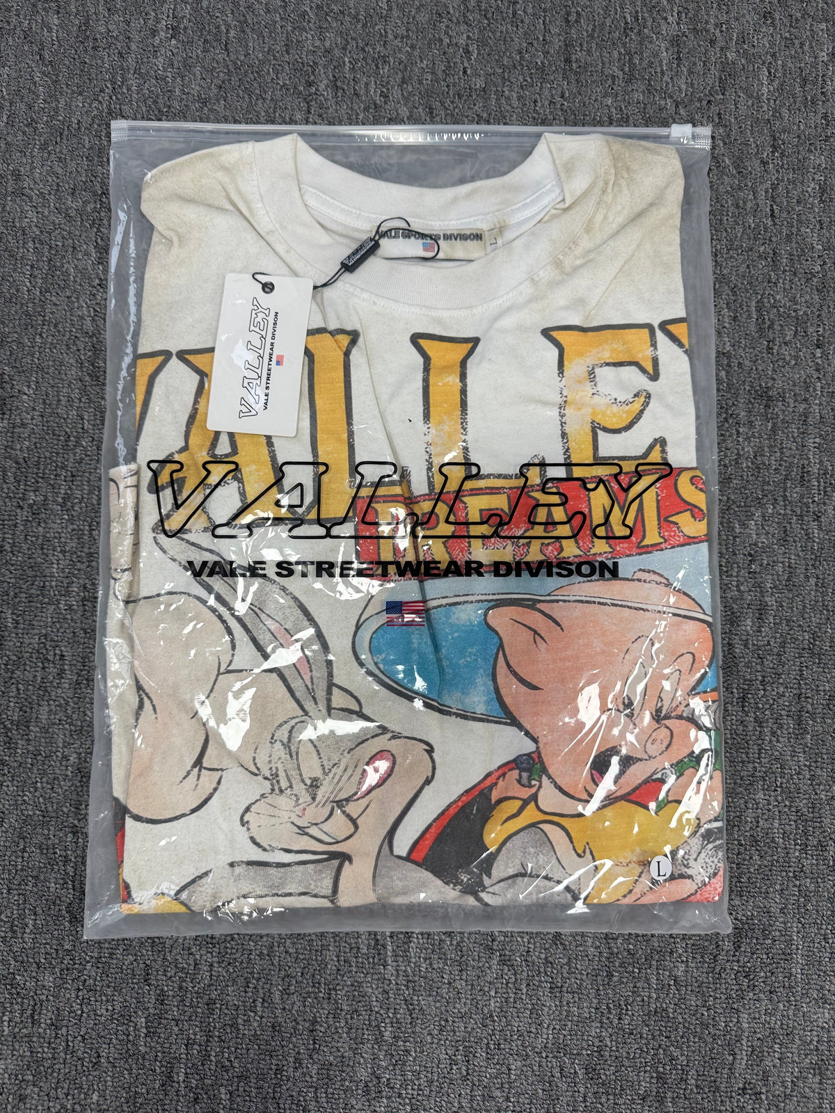 Vale Forever Saturday Long-Sleeve 'White'