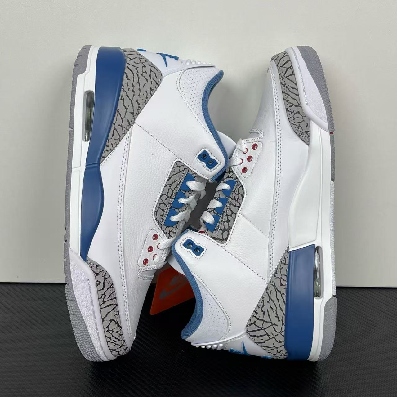 Air Jordan 3 'True Blue' 2026