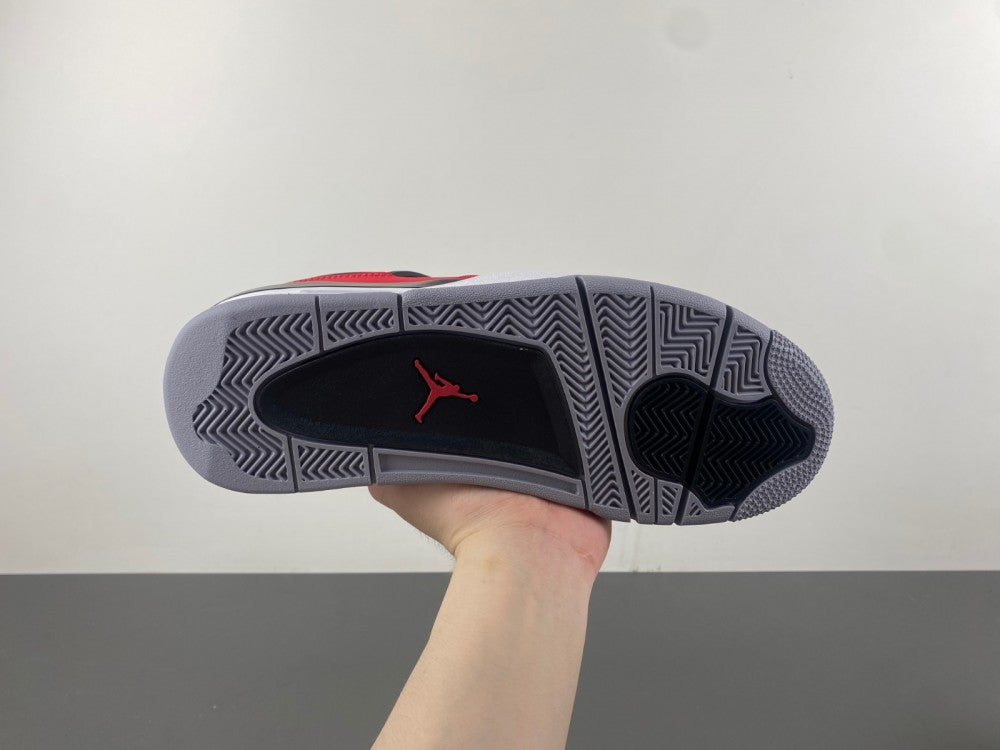 Air Jordan 4 Toro Bravo