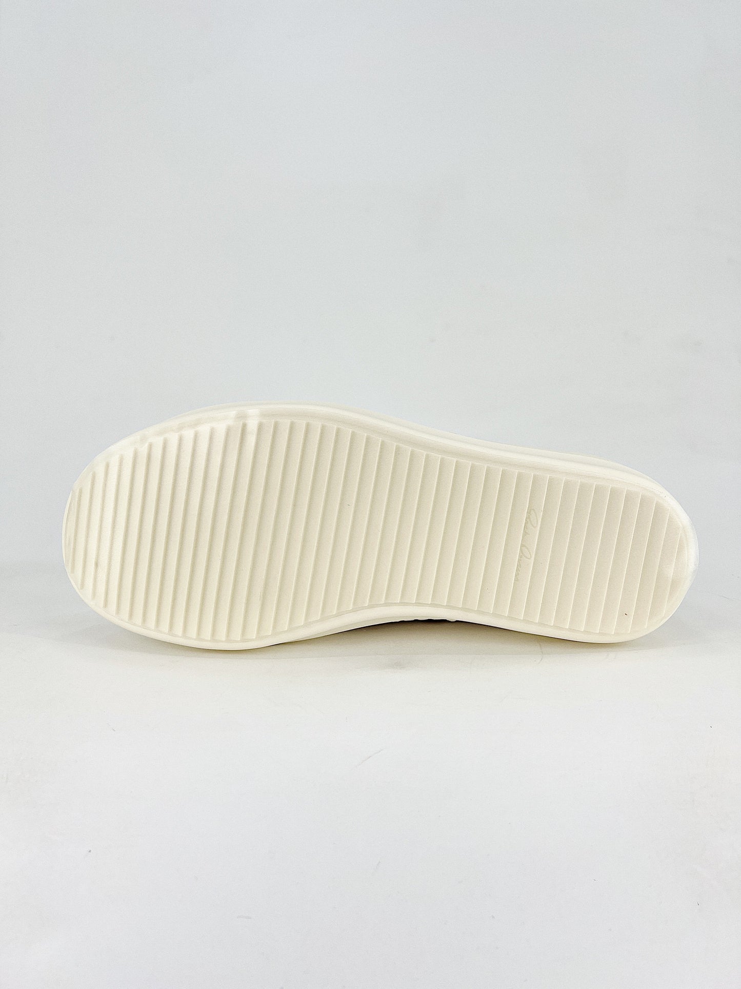 Rick Owen’s white jumbo lace