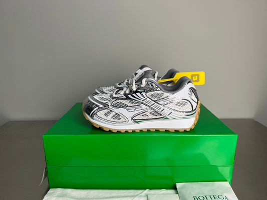 Bottega venta orbit silver and white