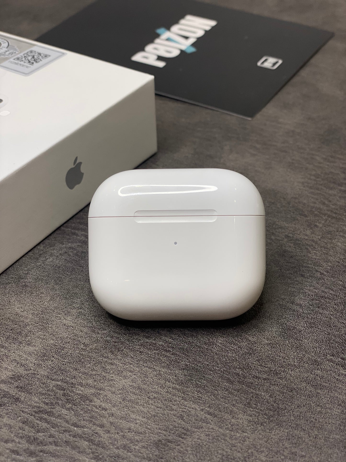 Apple AirPods Pro 2nd Gen White Bluetooth In-Ear Earbuds w/ Mic & Case