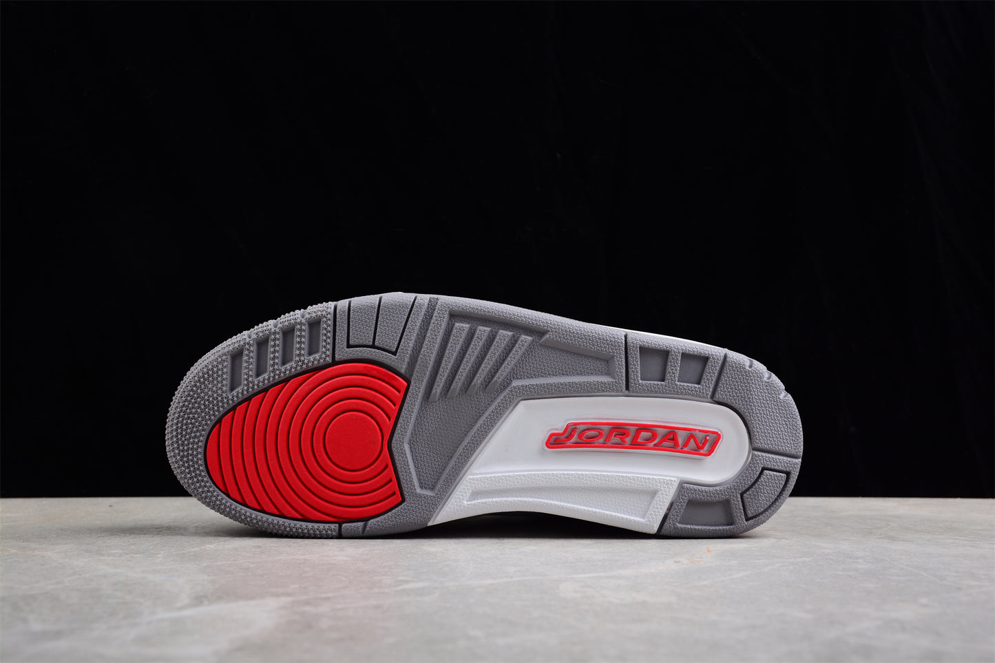 JORDAN 3 RETRO 'FIRE RED'