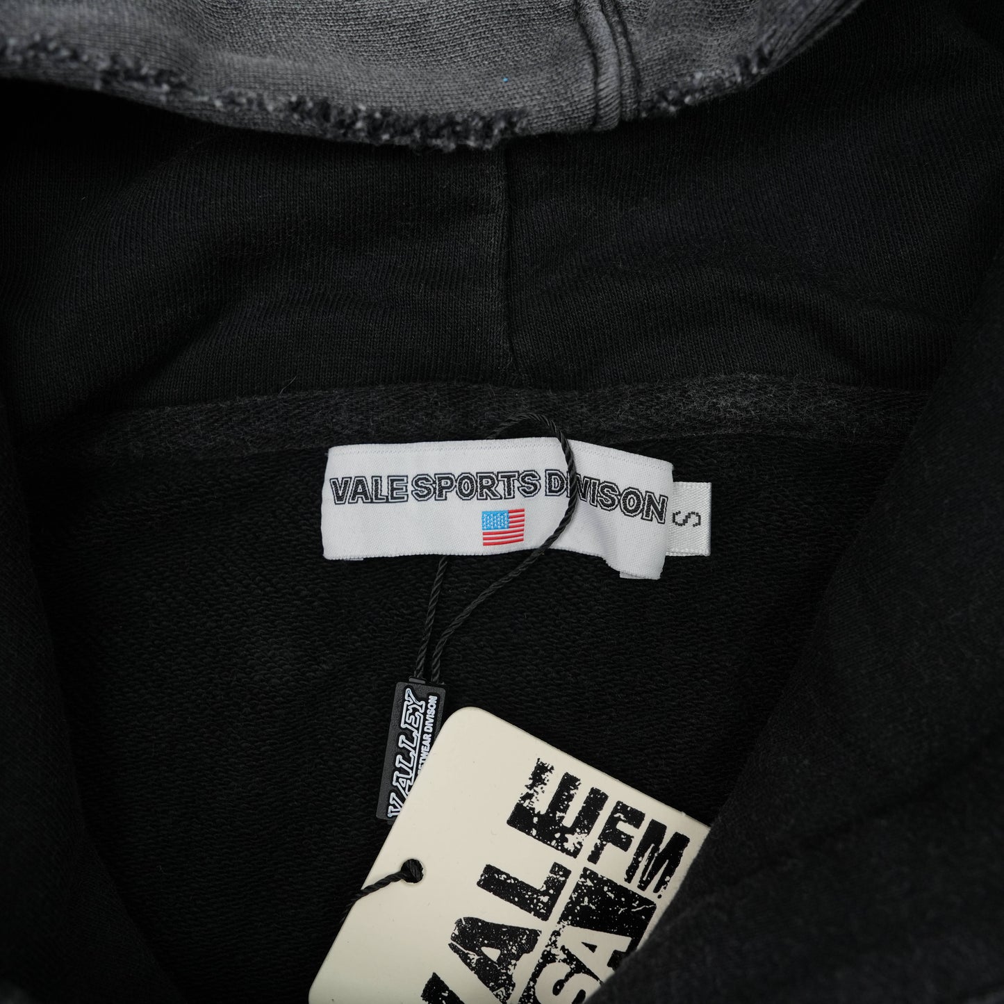 Vale Forever black Big Dog Hoodie Vintage sports dept