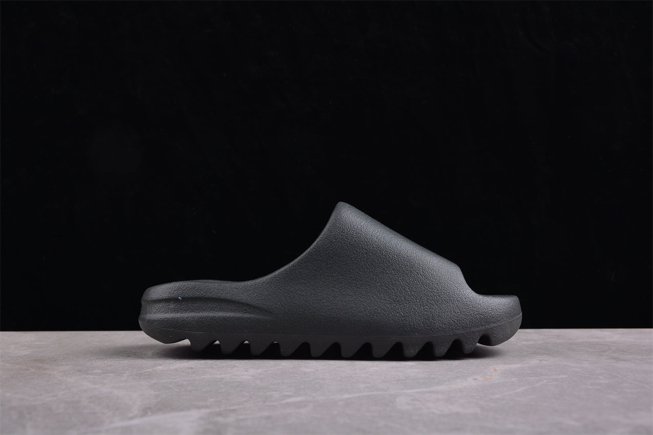 Yeezy slides black