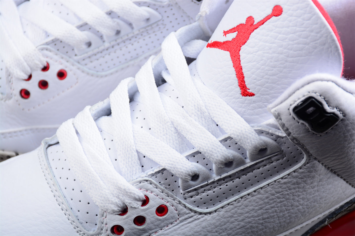 JORDAN 3 RETRO 'FIRE RED'