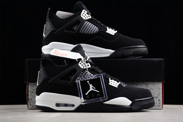 Air Jordan 4 white thunder