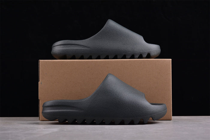 Yeezy slides black