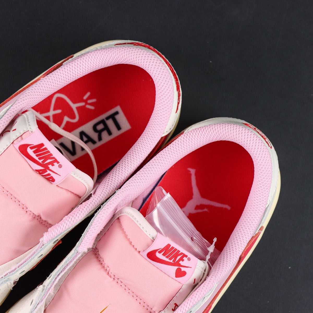 Travis Scott Sail Tropical Pink