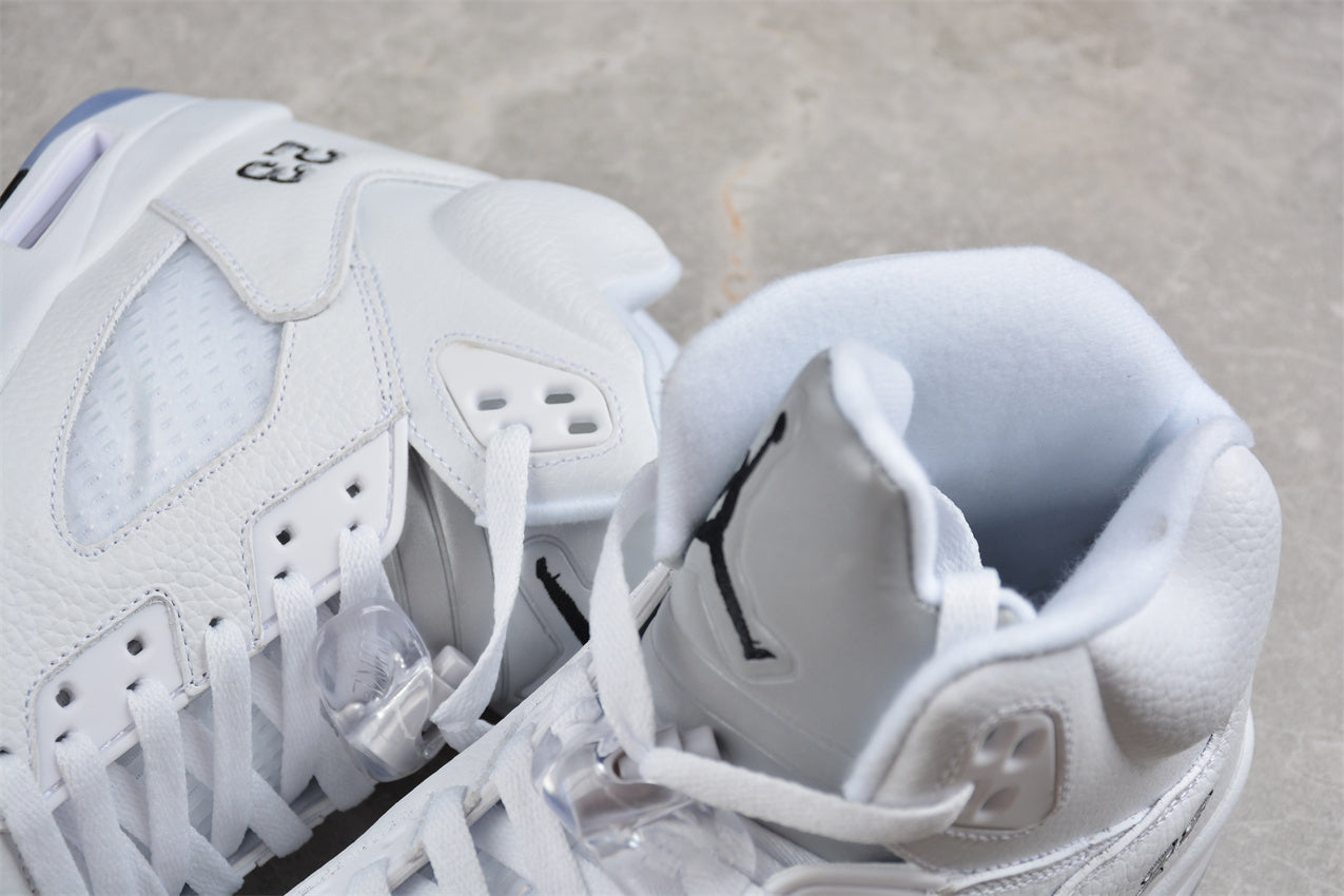 Air Jordan 5 Retro 'White Metallic