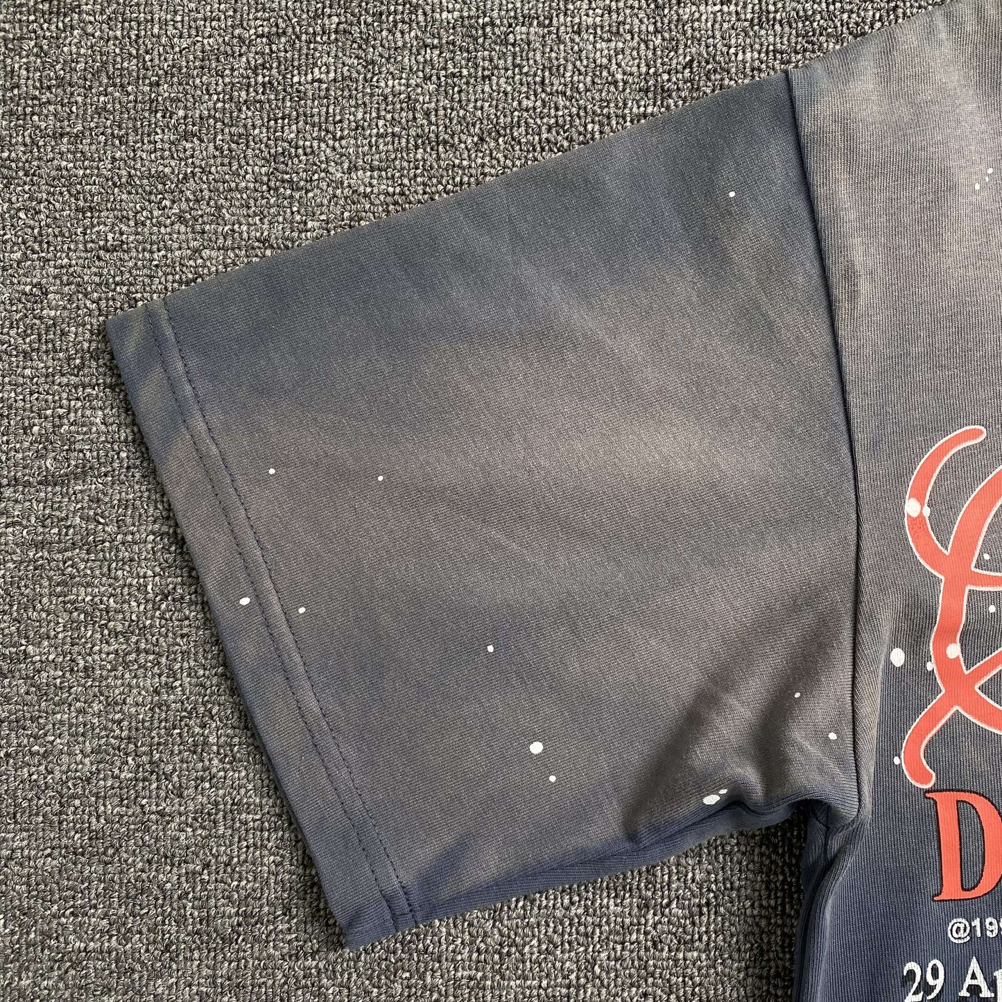 VALE FOREVER HK TOUR TEE GREY