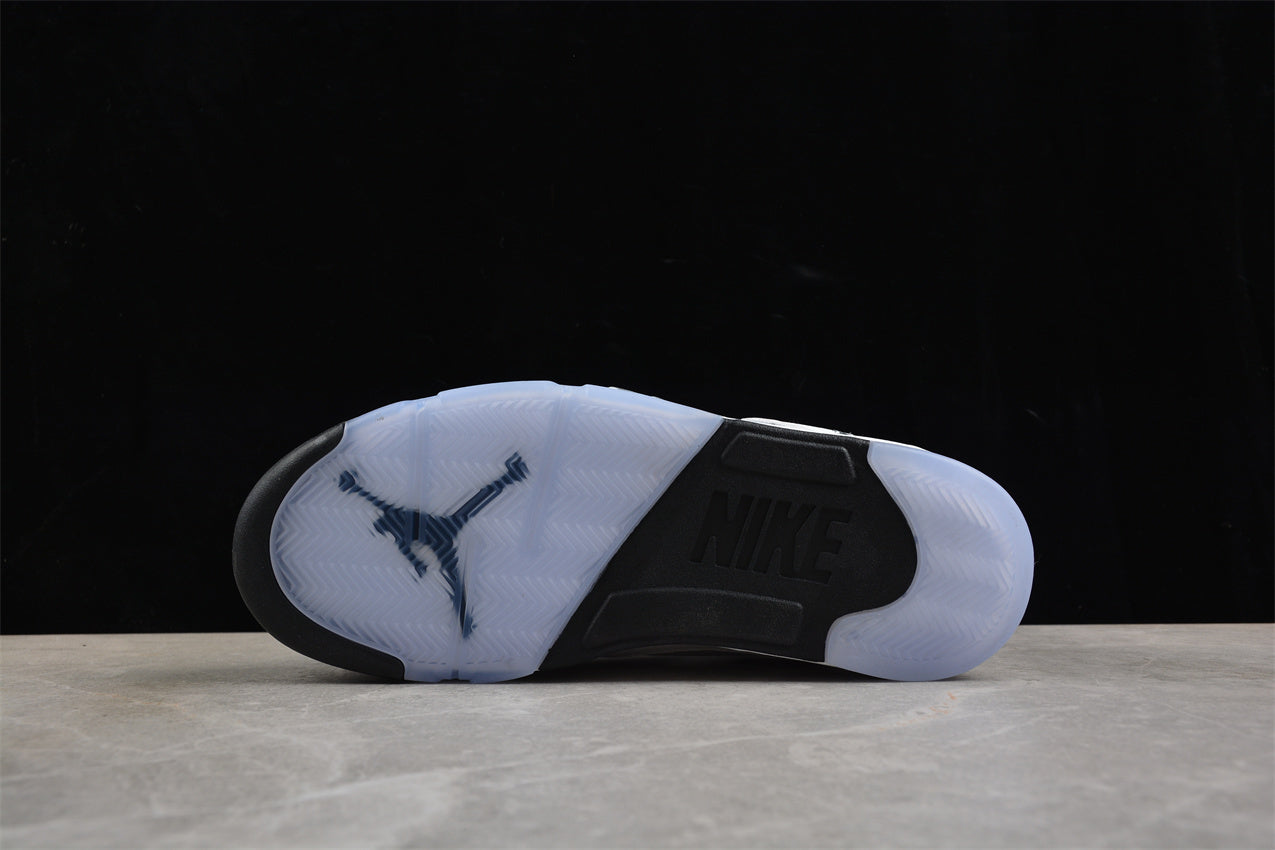 Air Jordan 5 Retro 'White Metallic