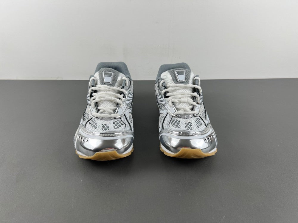 Bottega venta orbit silver and white