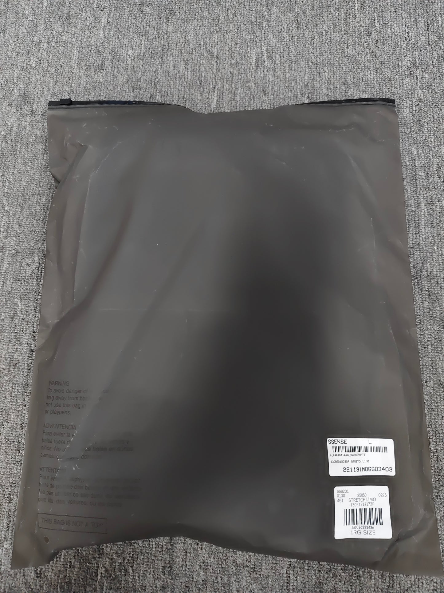 Fear of God Essentials sweatpants flared   ‘Stretch limo '