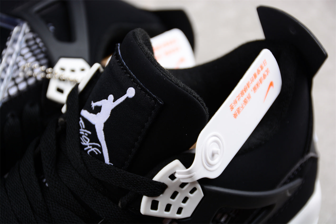 Air Jordan 4 white thunder