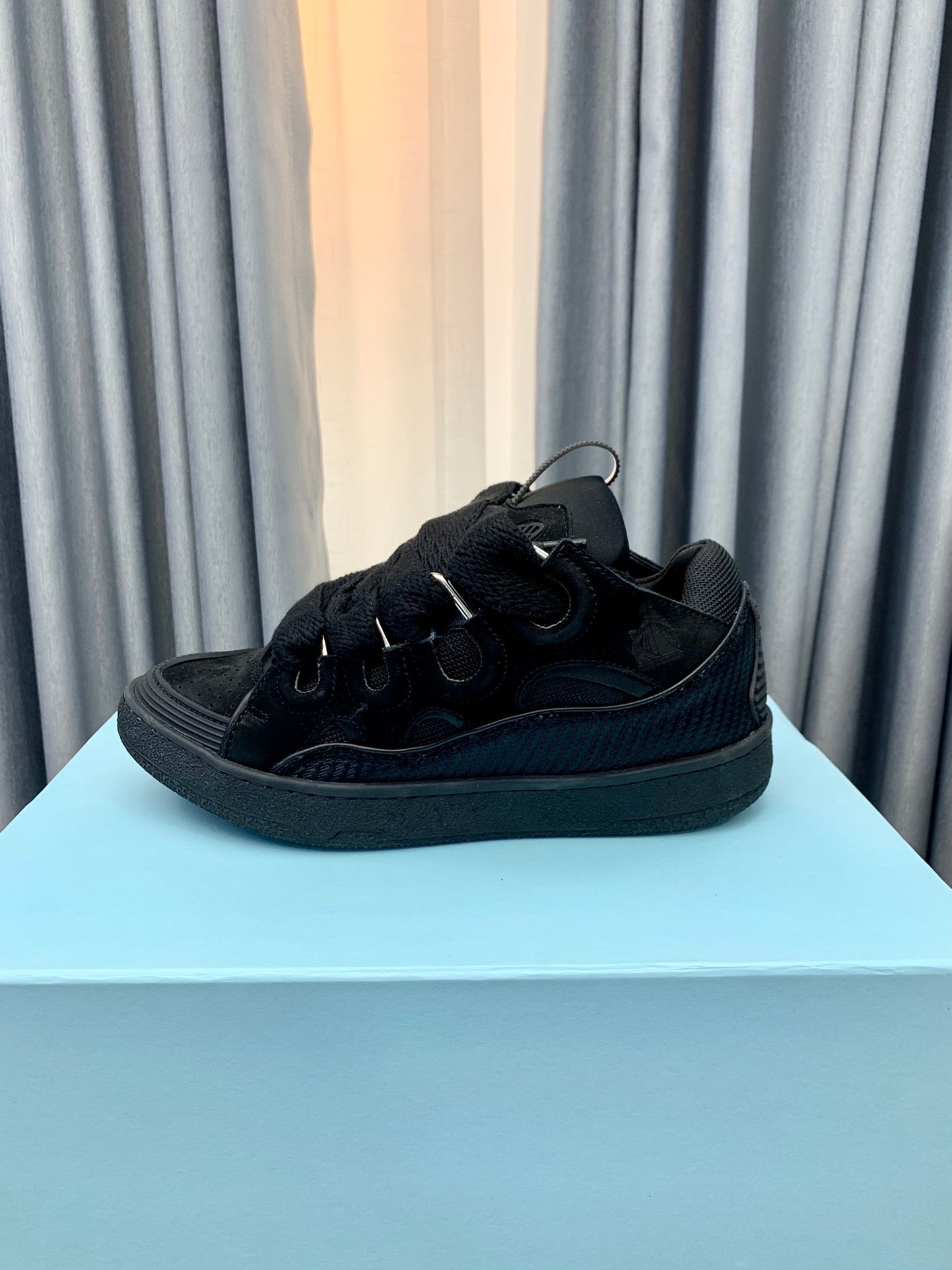 Lanvins curb sneakers black