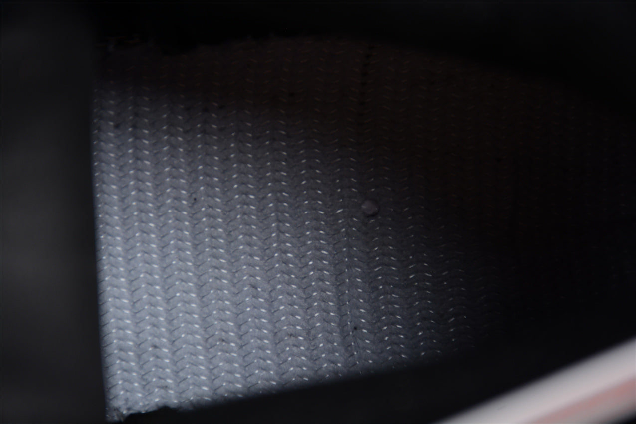 Air Jordan 4 white thunder