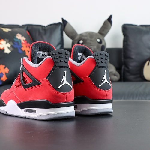 Air Jordan 4 Toro Bravo